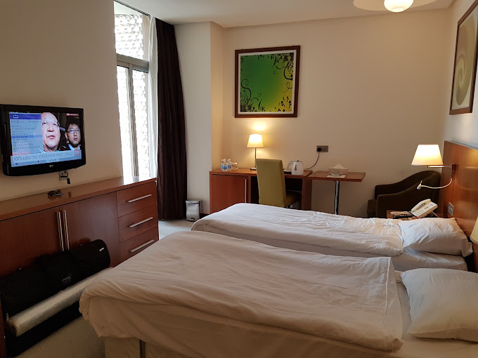 منصور میلیا